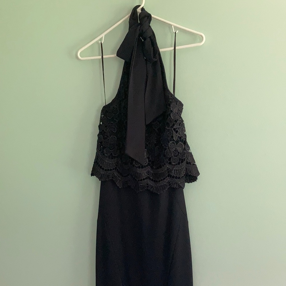 Lulu’s XS Navy Halter Maxi Dress with Lace Overlay